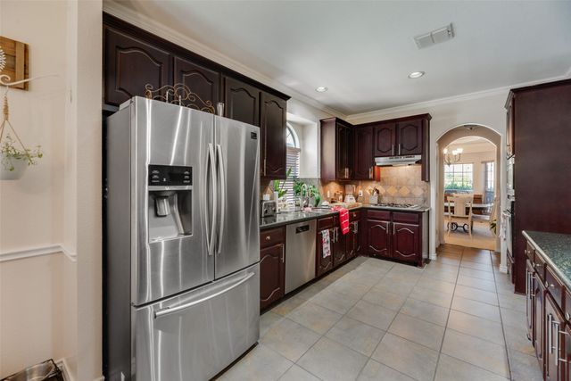 9109 Hawley Drive, Fort Worth, TX 76244