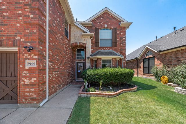 9109 Hawley Drive, Fort Worth, TX 76244