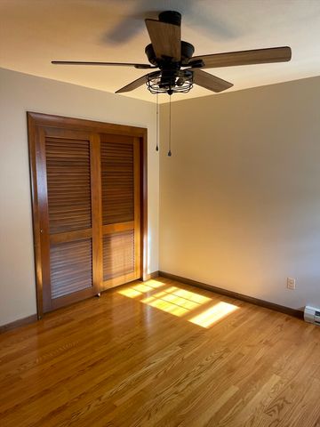 51 Beaumont Ave, Chicopee, MA 01013