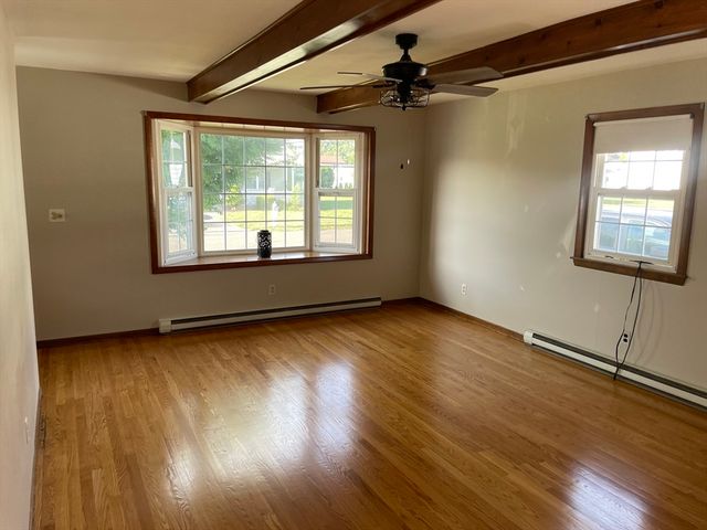 51 Beaumont Ave, Chicopee, MA 01013