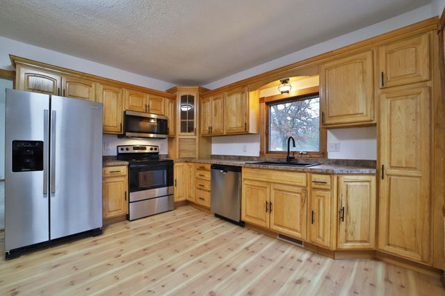 9413 Forest Heights Drive, Brainerd, MN 56401