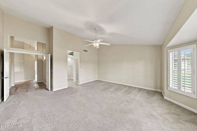 8462 W ROSEMONTE Drive W, Peoria, AZ 85382