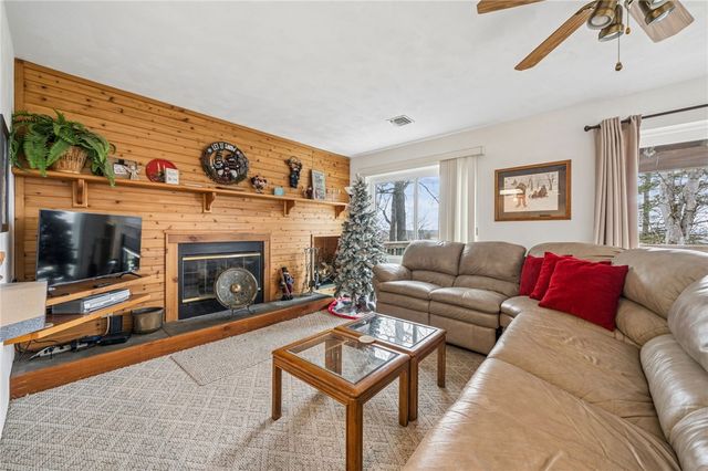 5313 Summit Drive, Hidden Valley, PA 15502