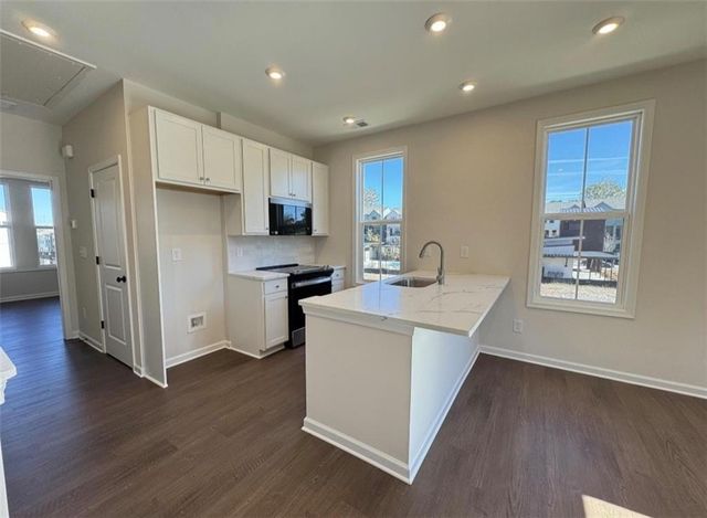 1393 Breezy SE Street 85, Atlanta, GA 30315