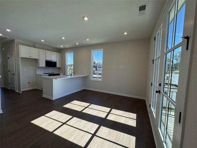 1393 Breezy SE Street 85, Atlanta, GA 30315