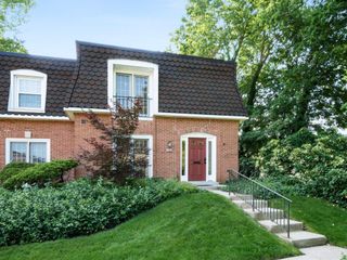 2840 Chateau Circle S, 28, Columbus, OH 43221