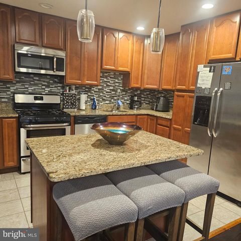 7500 HARRISON LN, Temple Hills, MD 20748