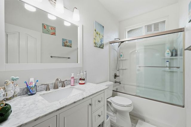 952 Mallard Ct, Lincoln, CA 95648