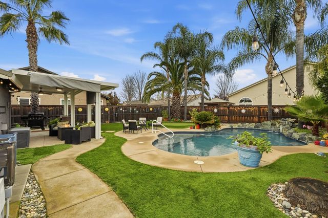 952 Mallard Ct, Lincoln, CA 95648