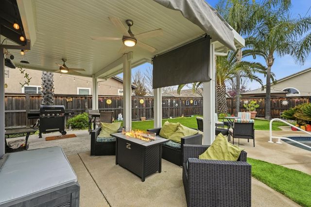 952 Mallard Ct, Lincoln, CA 95648