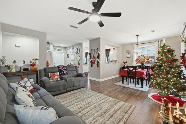 952 Mallard Ct, Lincoln, CA 95648