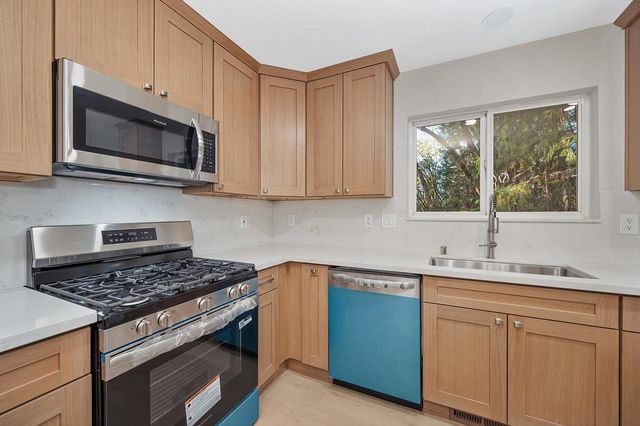 1033 R And R Pl, Colfax, CA 95713