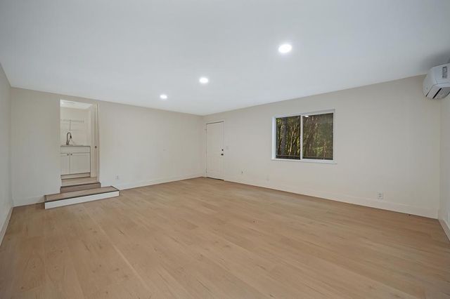 1033 R And R Pl, Colfax, CA 95713