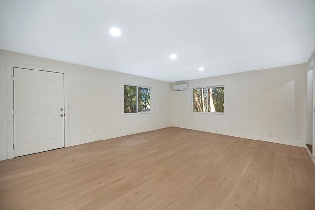 1033 R And R Pl, Colfax, CA 95713