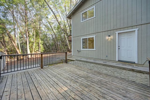 1033 R And R Pl, Colfax, CA 95713