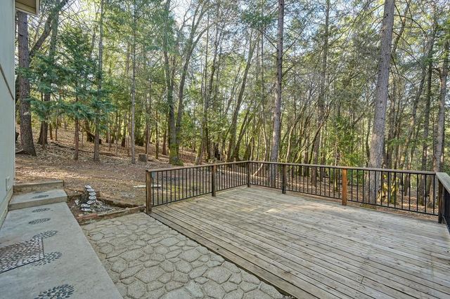 1033 R And R Pl, Colfax, CA 95713