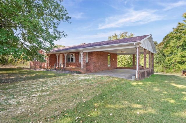 2318 Doul Mountain Road, Asheboro, NC 27205