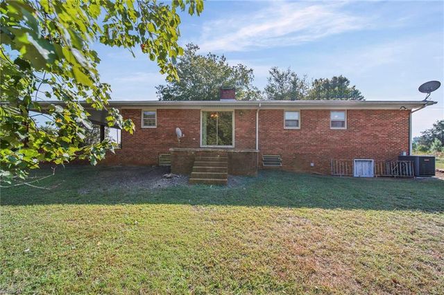 2318 Doul Mountain Road, Asheboro, NC 27205