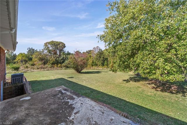 2318 Doul Mountain Road, Asheboro, NC 27205