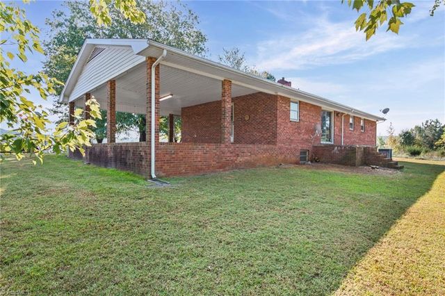 2318 Doul Mountain Road, Asheboro, NC 27205