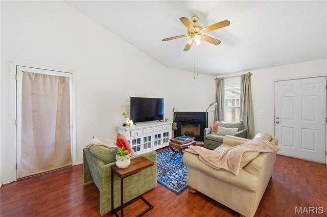33 Fox Meadow Lane, Glen Carbon, IL 62034
