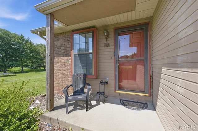 33 Fox Meadow Lane, Glen Carbon, IL 62034