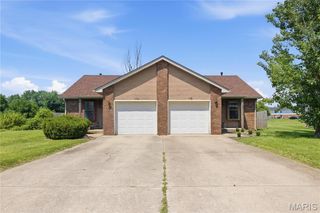 33 Fox Meadow Lane, Glen Carbon, IL 62034
