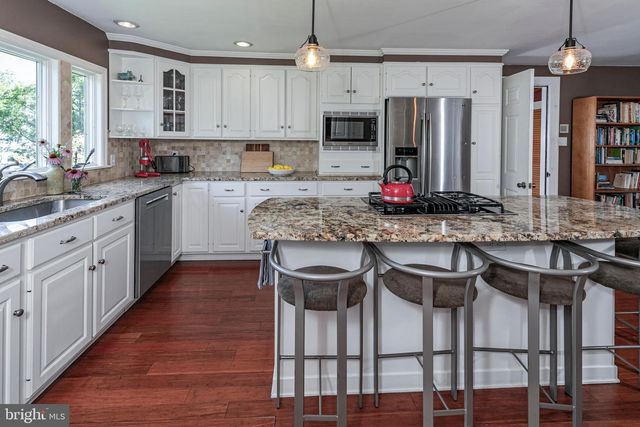 18 MERCER ST, Hopewell, NJ 08525