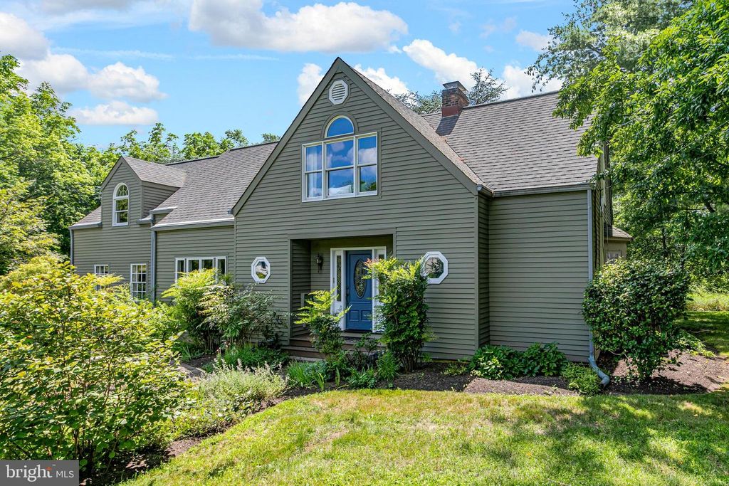 18 MERCER ST, Hopewell, NJ 08525