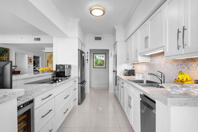 500 SE Mizner Boulevard A310, Boca Raton, FL 33432