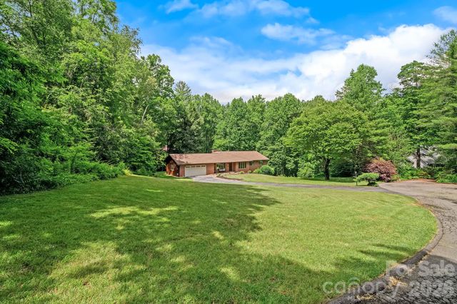 11 Grenadier Court, Candler, NC 28715