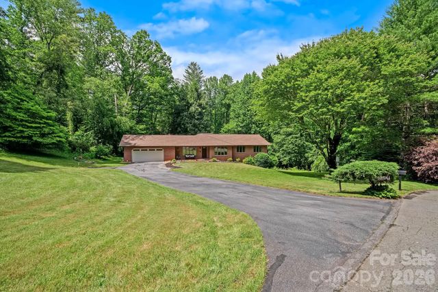 11 Grenadier Court, Candler, NC 28715