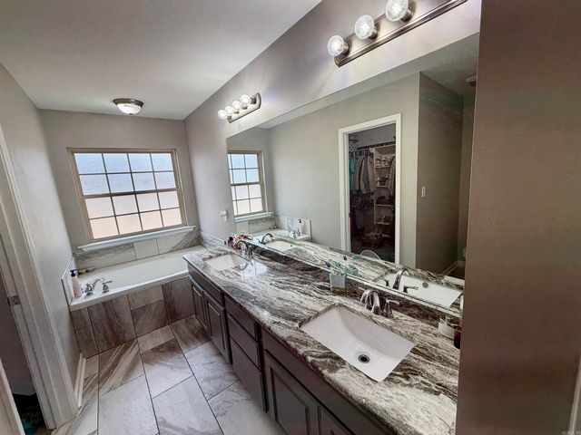 4151 Lonesome Oak Loop, Hensley, AR 72065