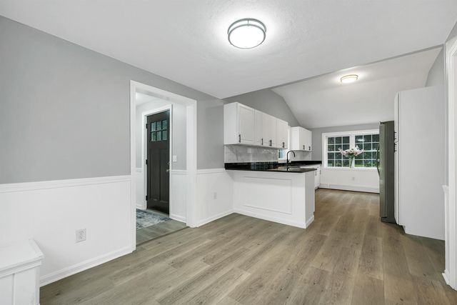 12 Kimball Road, Londonderry, NH 03053