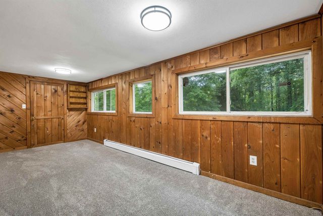 12 Kimball Road, Londonderry, NH 03053