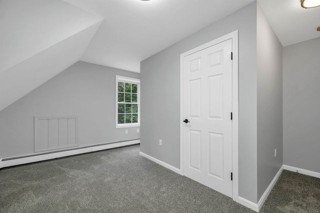 12 Kimball Road, Londonderry, NH 03053