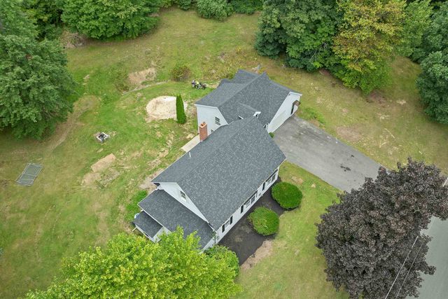 12 Kimball Road, Londonderry, NH 03053