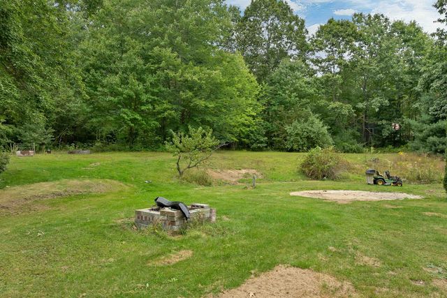 12 Kimball Road, Londonderry, NH 03053