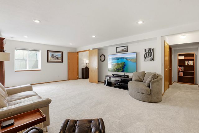 1609 S Newer Ln, Spokane Valley, WA 99037