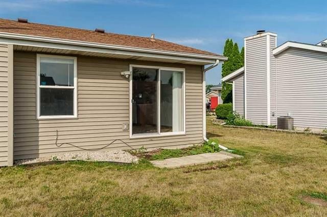 14723 Hunters Way, South Beloit, IL 61080