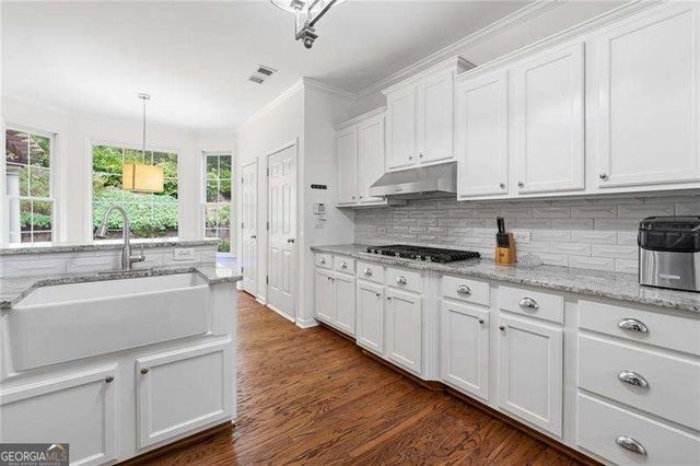 6005 Queens River Drive, Mableton, GA 30126