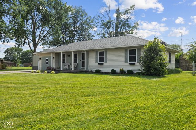 740 Linden Drive, Seymour, IN 47274