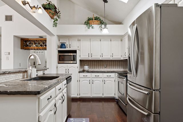 2801 Stoneridge Drive, Garland, TX 75044