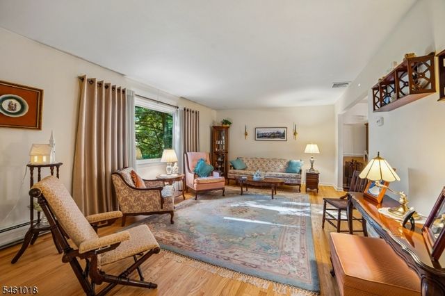 21 Long Ridge Rd, Parsippany-troy Hills Twp., NJ 07869
