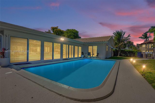 4100 Bayview Dr, Fort Lauderdale, FL 33308