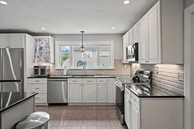 52 Forest Park, Fitchburg, MA 01420