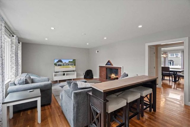 52 Forest Park, Fitchburg, MA 01420