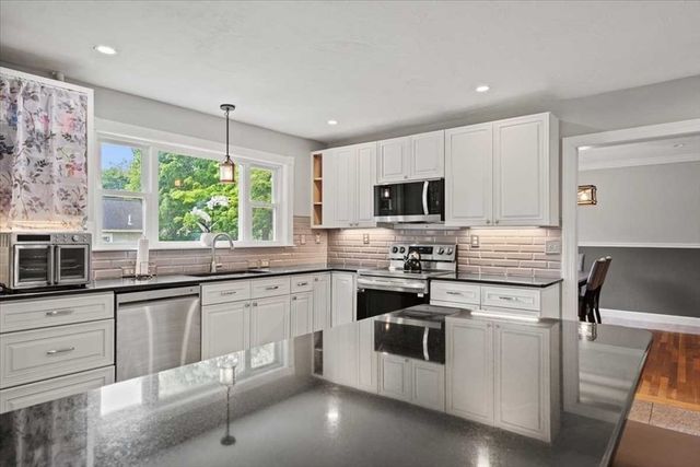 52 Forest Park, Fitchburg, MA 01420