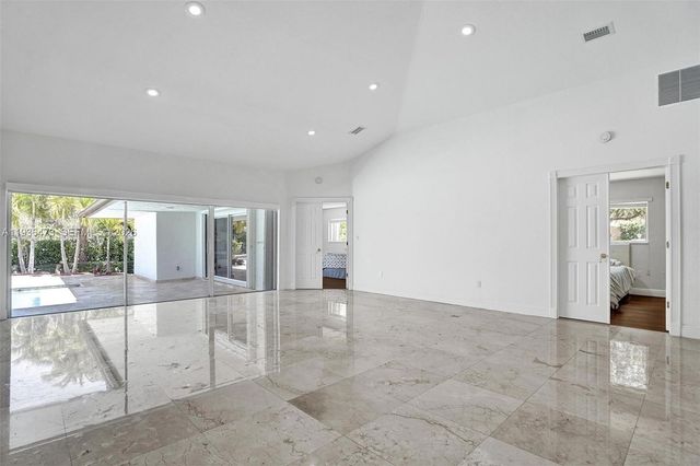 13015 Biscayne Island Ter 0, North Miami, FL 33181