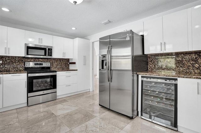 13015 Biscayne Island Ter 0, North Miami, FL 33181